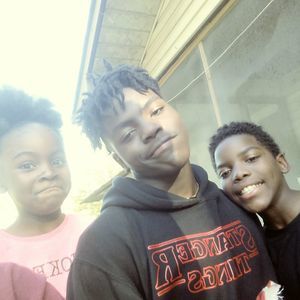 Meet your Posher, Sunshine